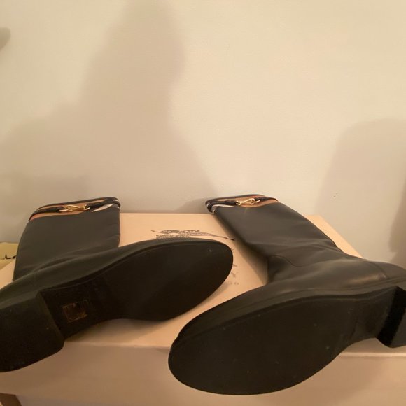 Tall Black Burberry Leather Boots- Size 8M - Picture 6 of 7